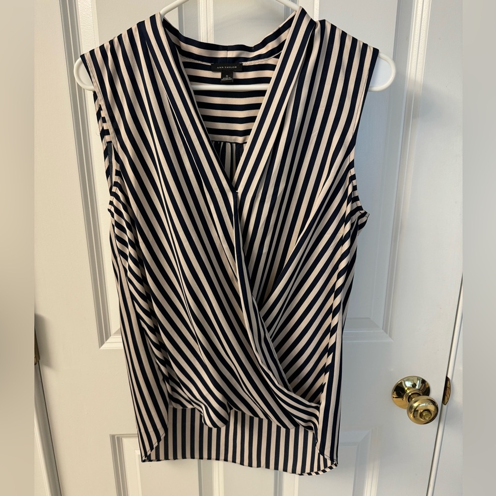 Ann Taylor sleeveless top